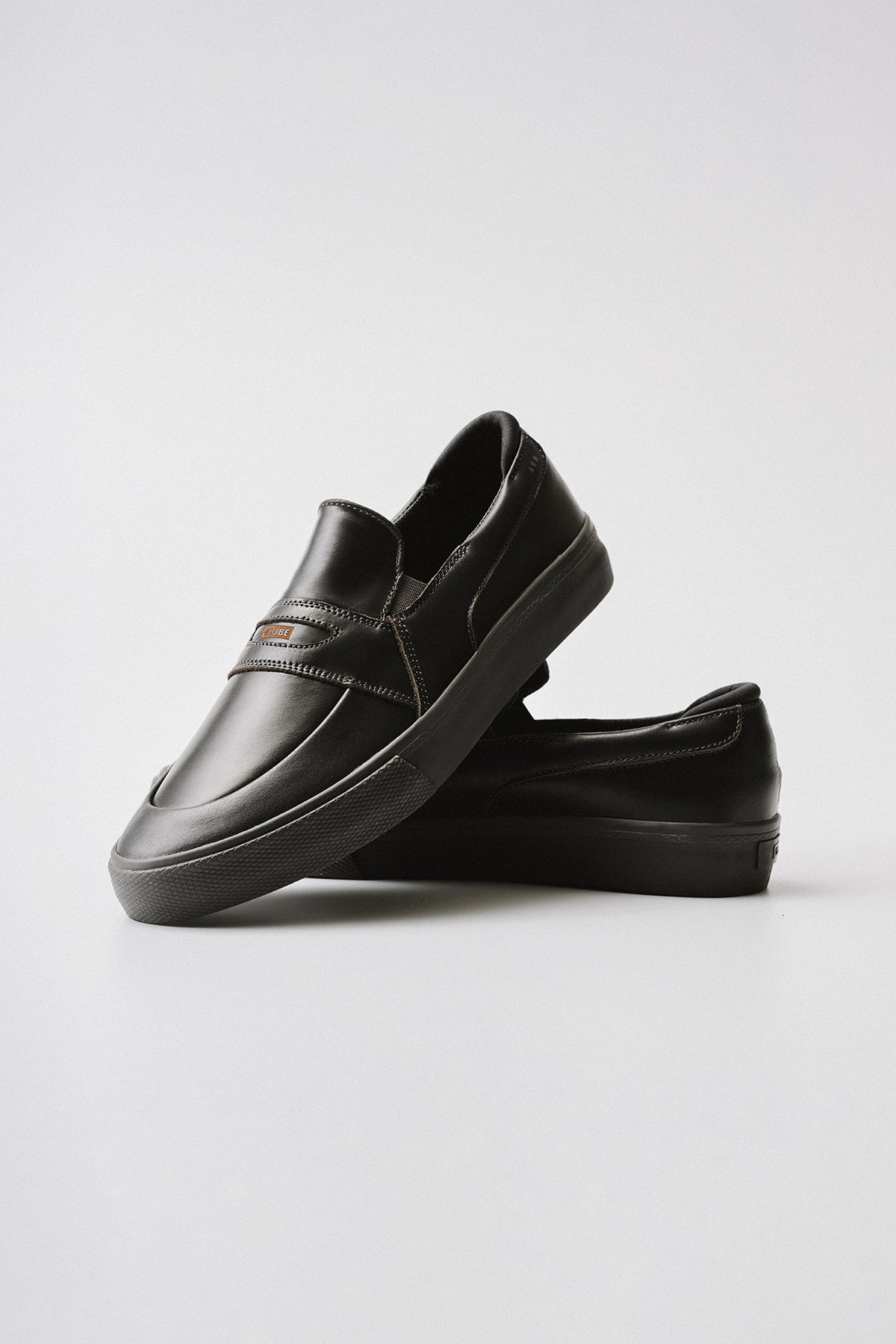 globe-liaizon-slipper-dark-brown image 3