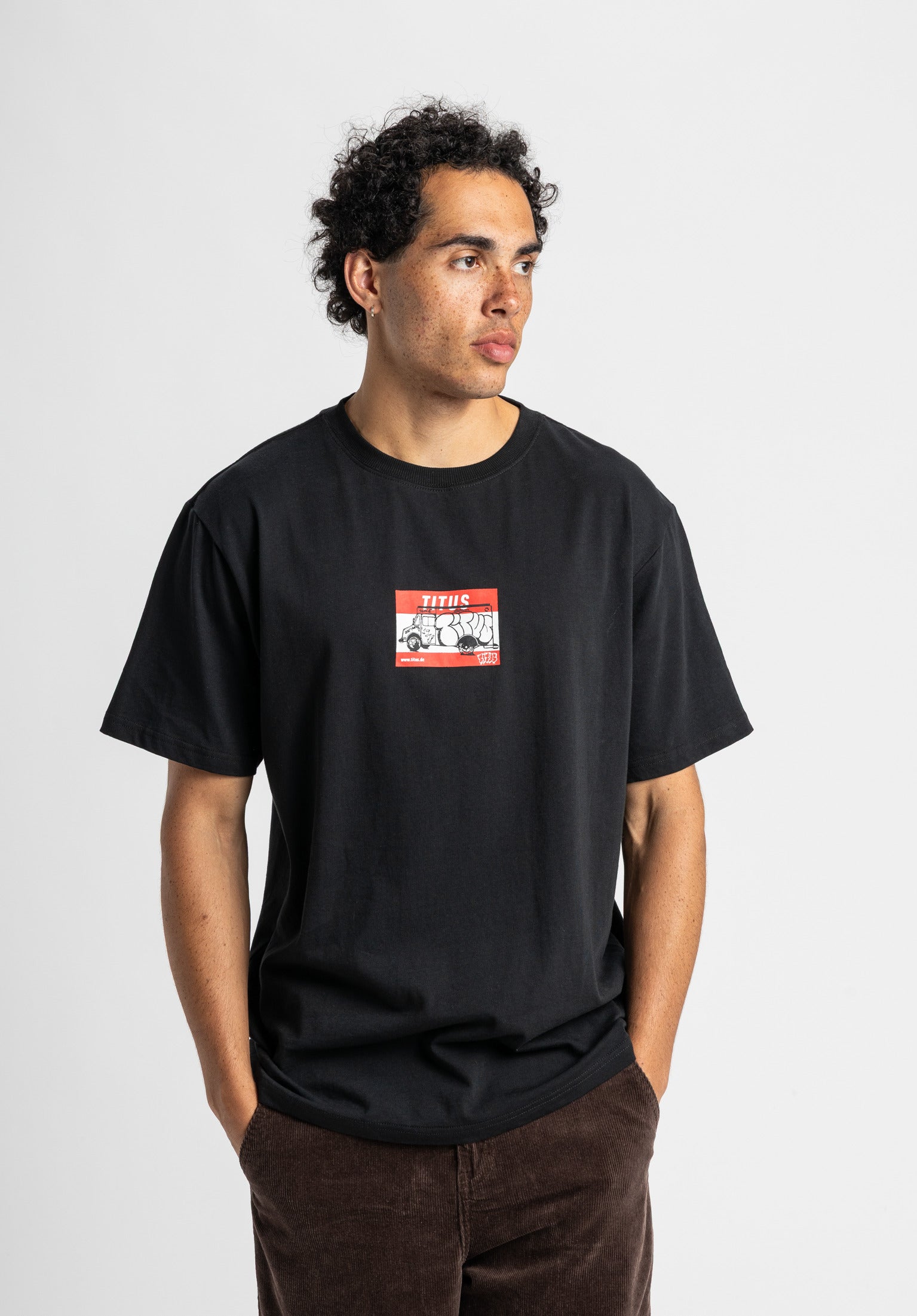 titus-stickers-t-shirt-regular-fit image 1