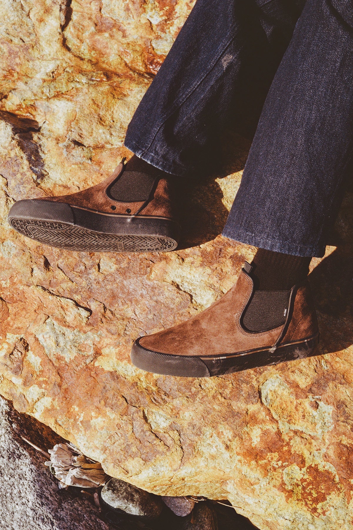 globe-dover-gillette-skate-slip-on-dark-chocolate image 3