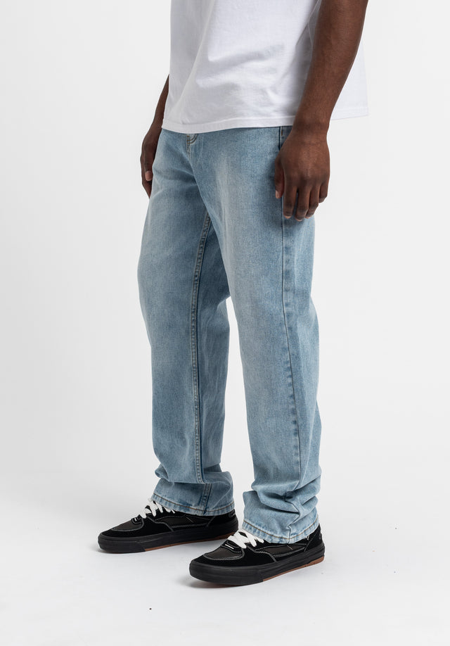 titus-taper-fit-skate-jeans-baggy-keil-schnitt-2 image 3