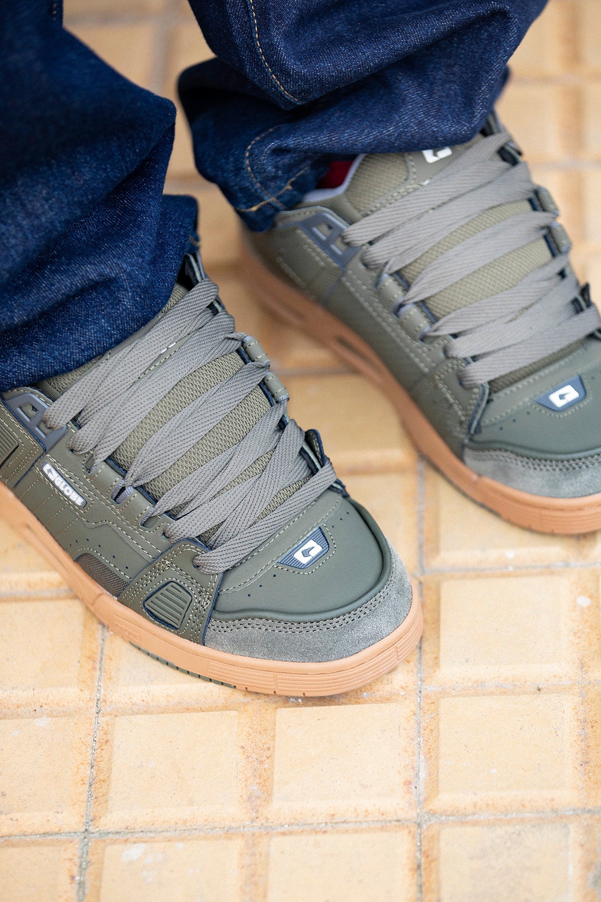 globe-sabre-moss-gum-skateschuhe image 2