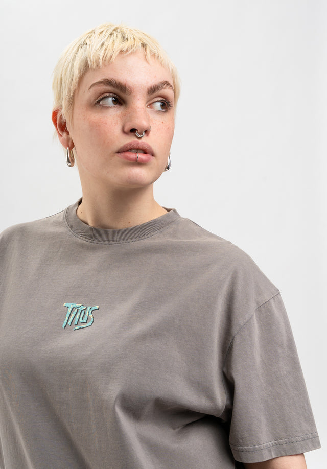 titus-leeloo-t-shirt-loose-fit-90s-beach-style image 3
