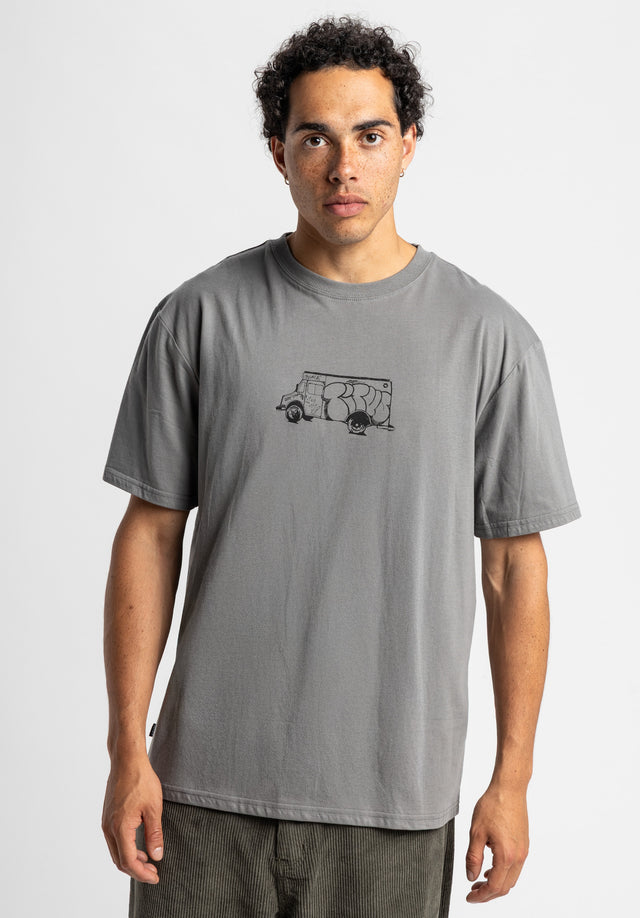 titus-lkw-t-shirt-oversize-truck-graffiti-print image 2