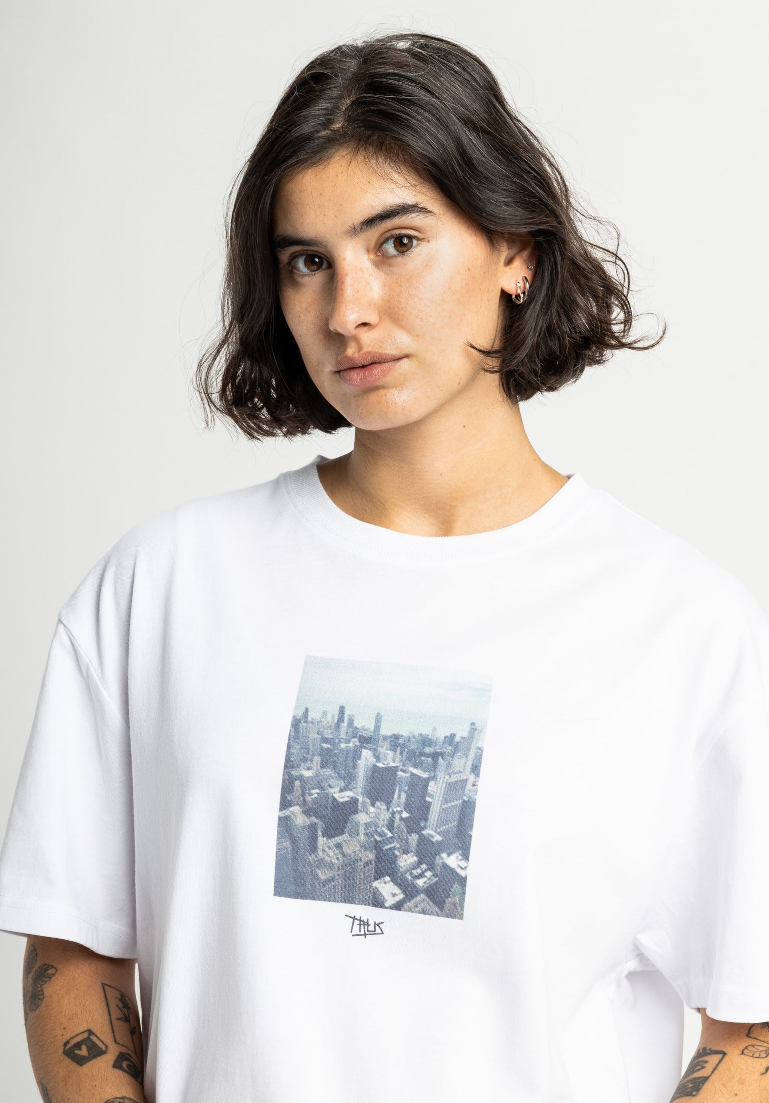 titus-muzio-t-shirt-regular-cut-skyline-print image 1