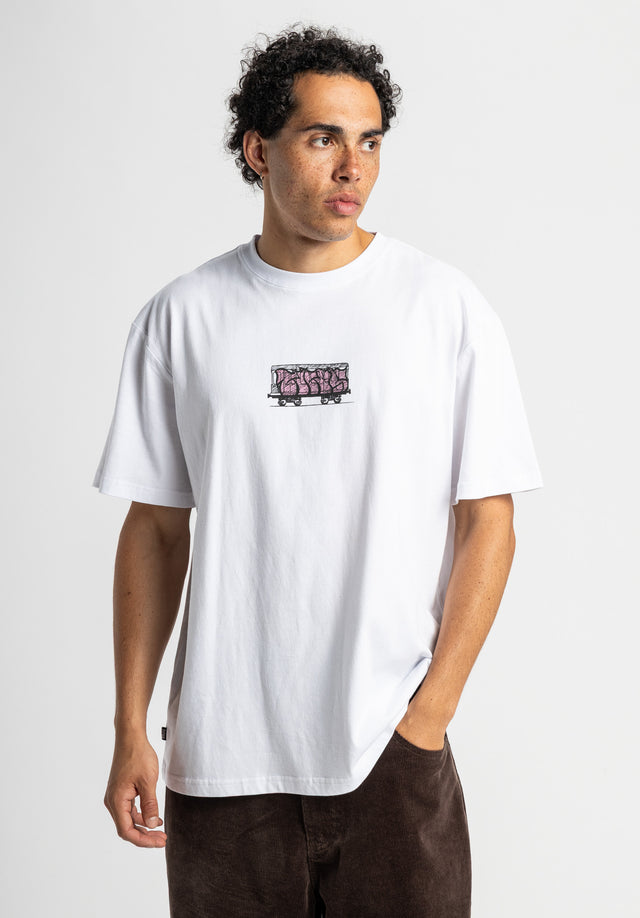 titus-train-oversize-t-shirt image 2