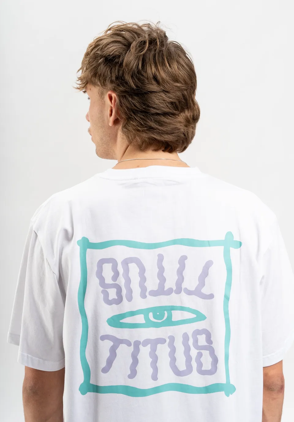 titus-ninho-t-shirt-vacation-print image 1