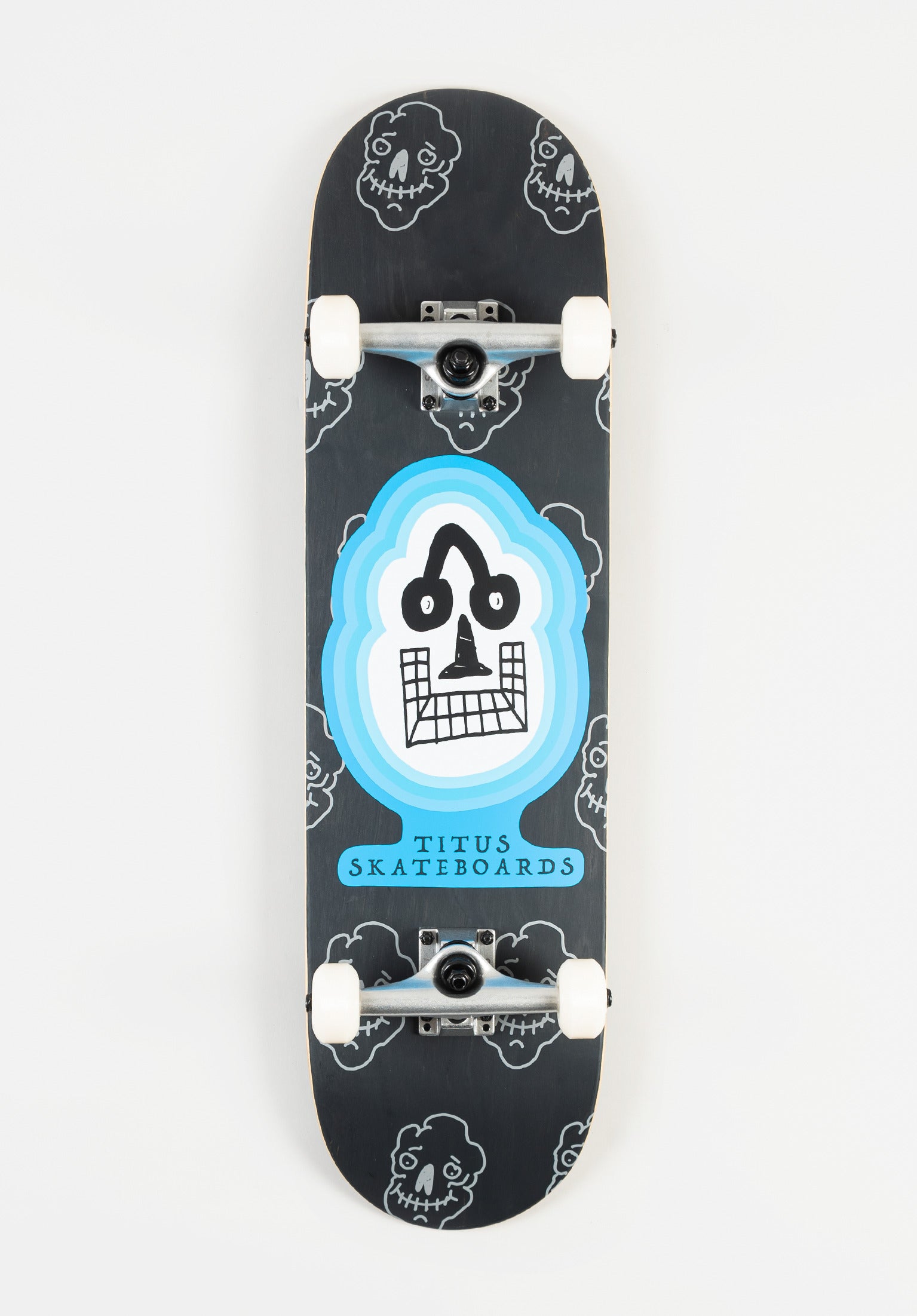 titus-faces-classic-skateboard-komplettboard-7-ply image 1