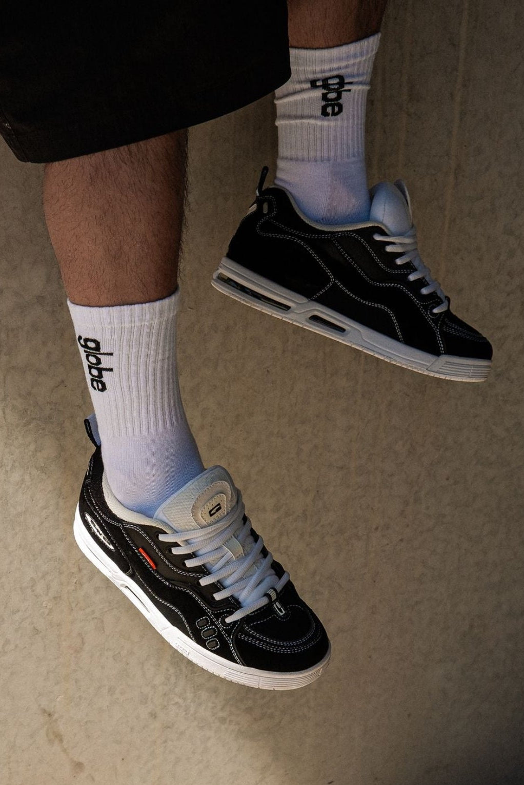 globe-ct-4-skateschuhe-black-white image 2