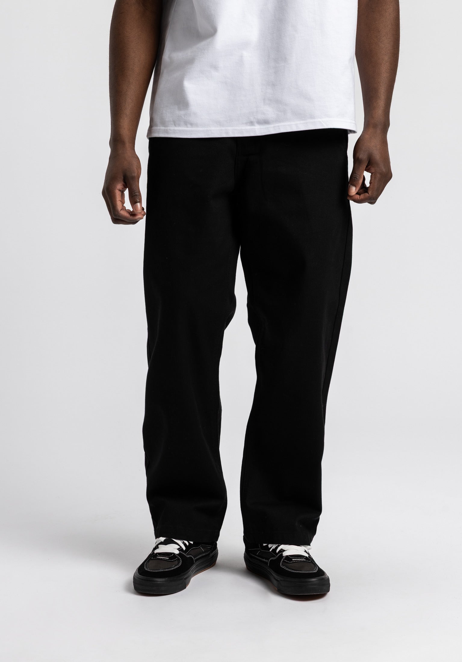 titus-regular-chino-hose-loose-fit image 1