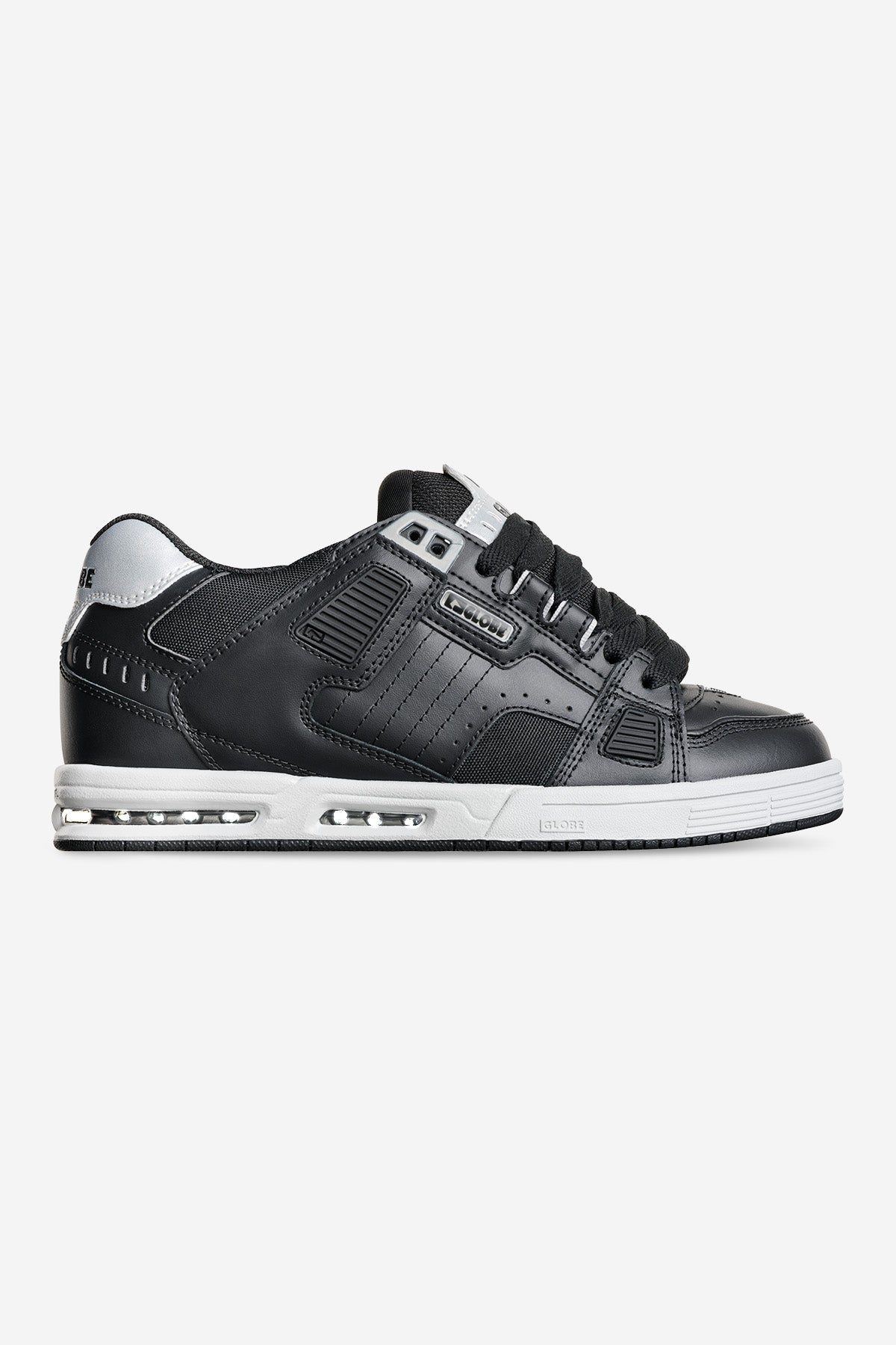 globe-sabre-schuhe-black-silver image 1