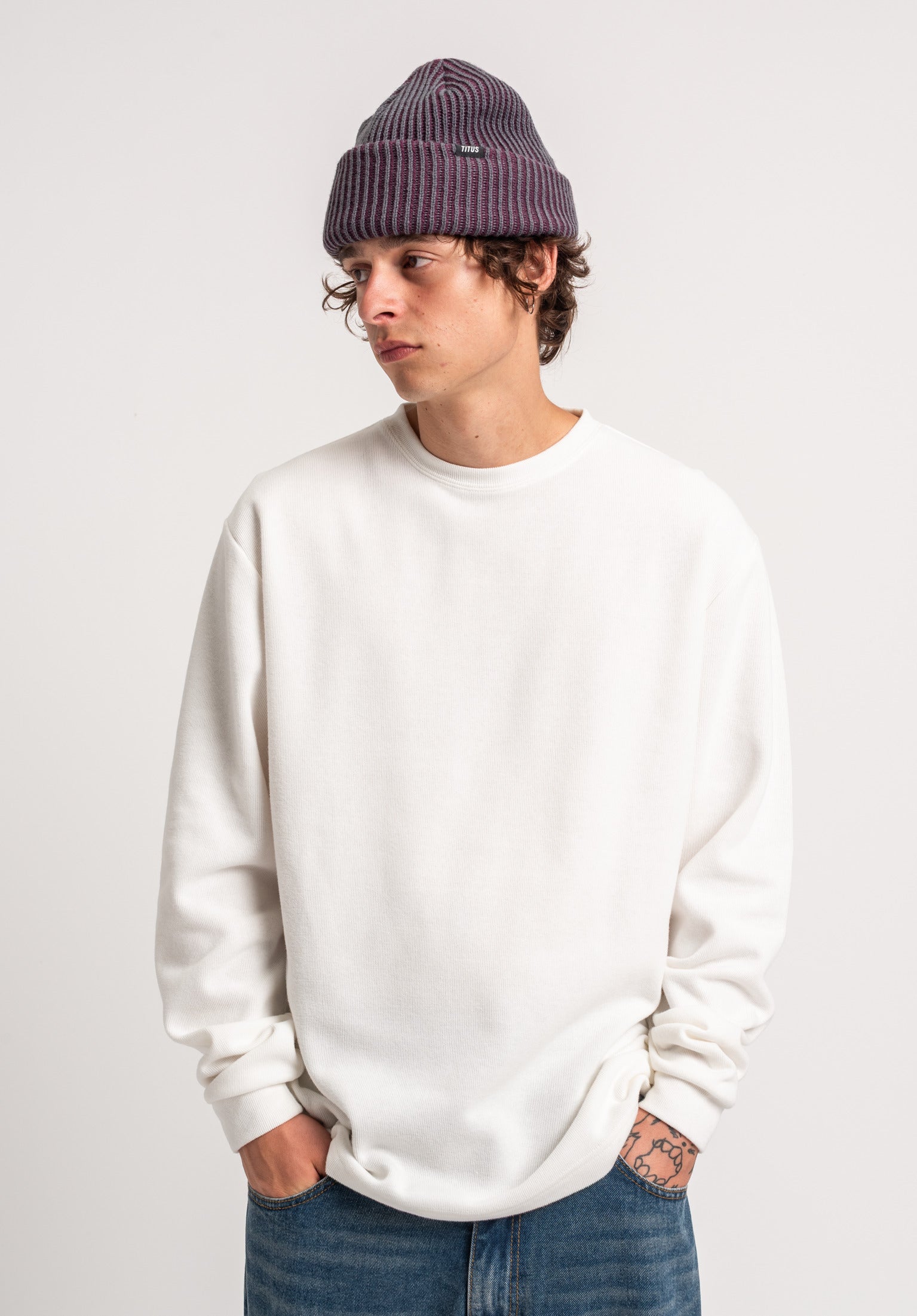 titus-raw-longsleeve image 1