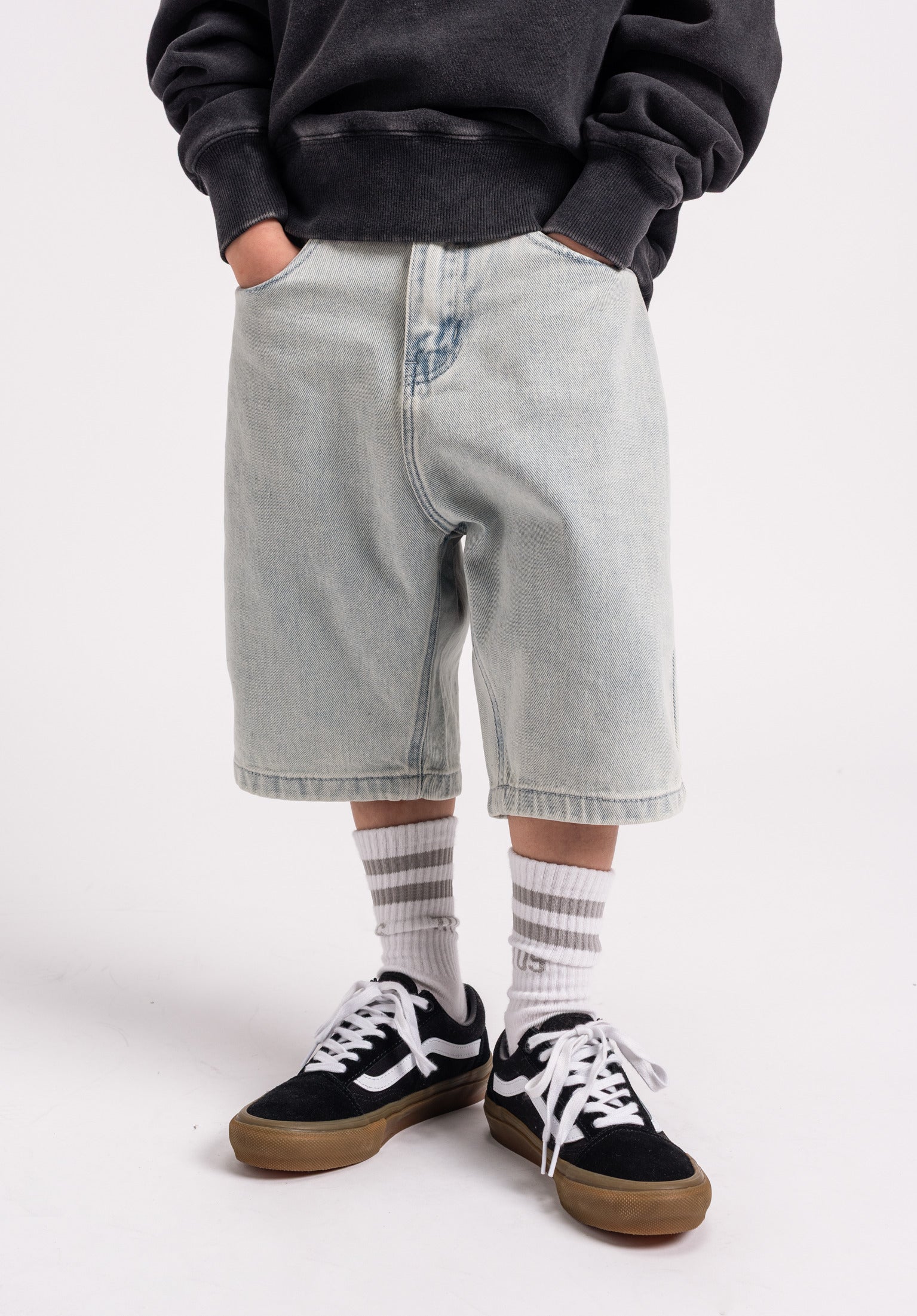 titus-boogy-kids-shorts-baggy-five-pocket-shorts-f-r-kinder-4 image 1
