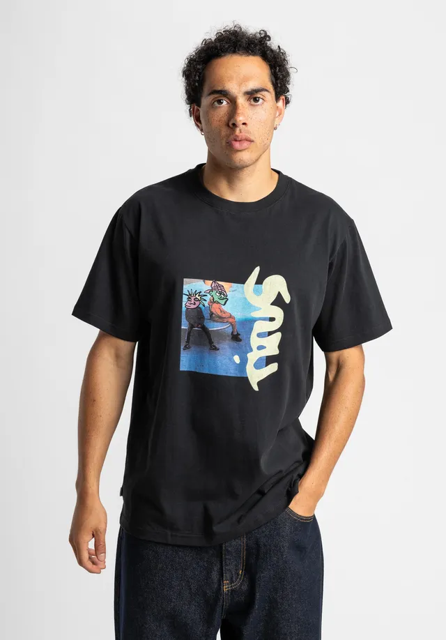 titus-chill-t-shirt-oversize-street-art-print image 1