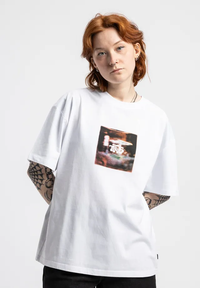 titus-night-life-petrol-t-shirt-damen-white image 1
