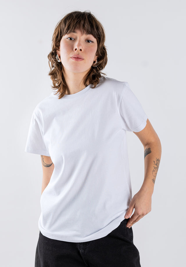 titus-w-bsc-t-shirt image 2