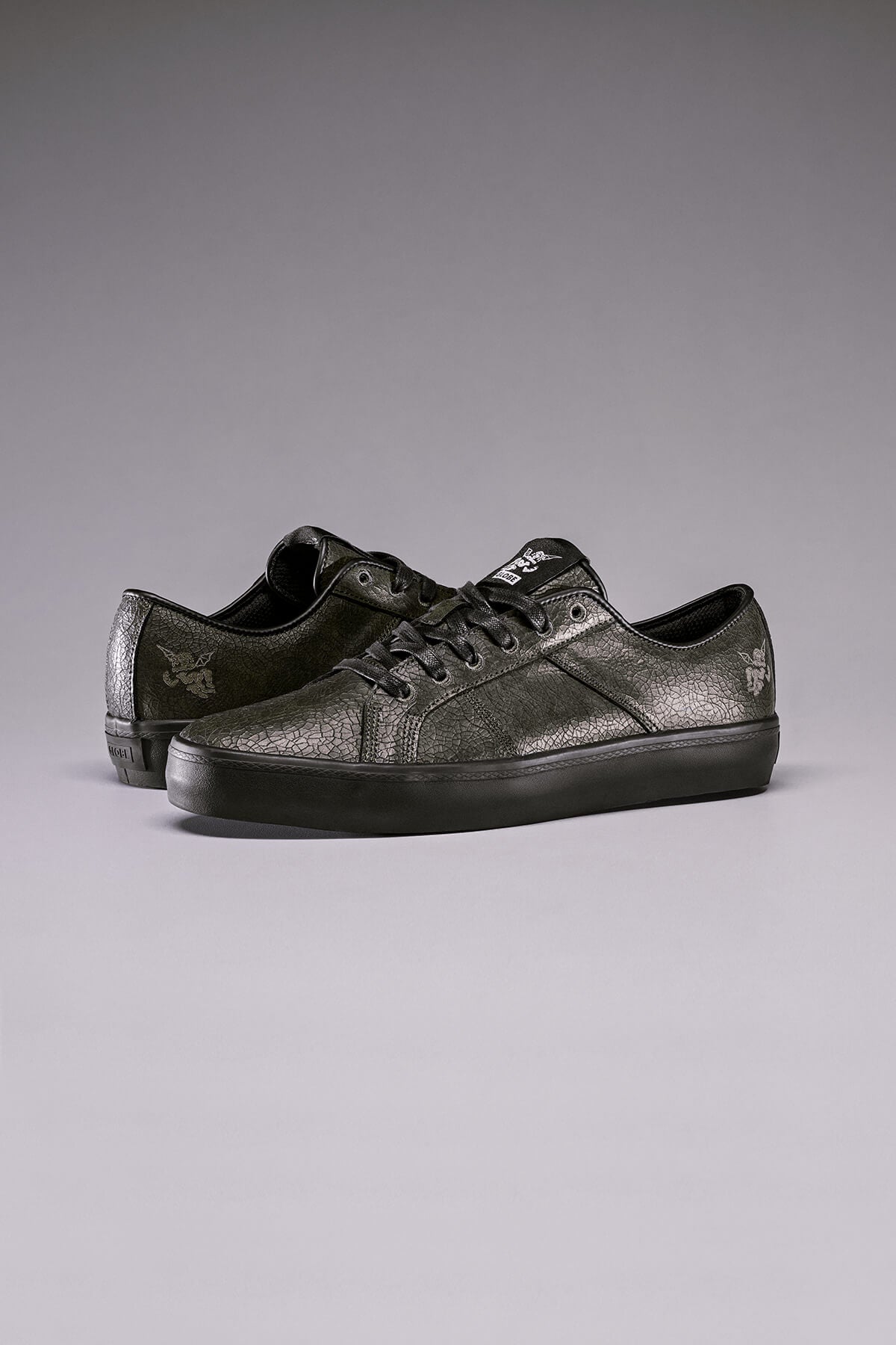 globe-surplus-low-skate-schuh-black-distress-bauer image 6