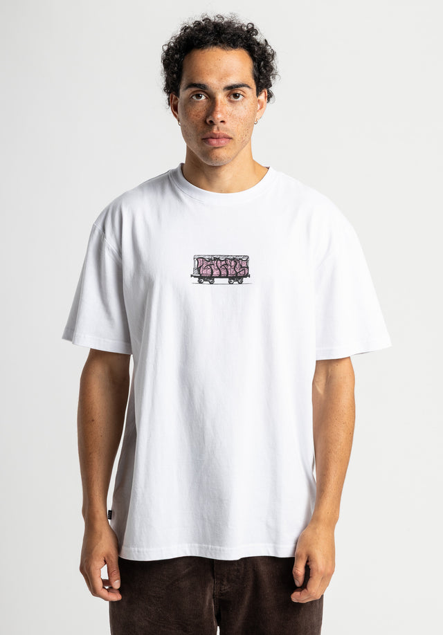 titus-train-oversize-t-shirt image 3