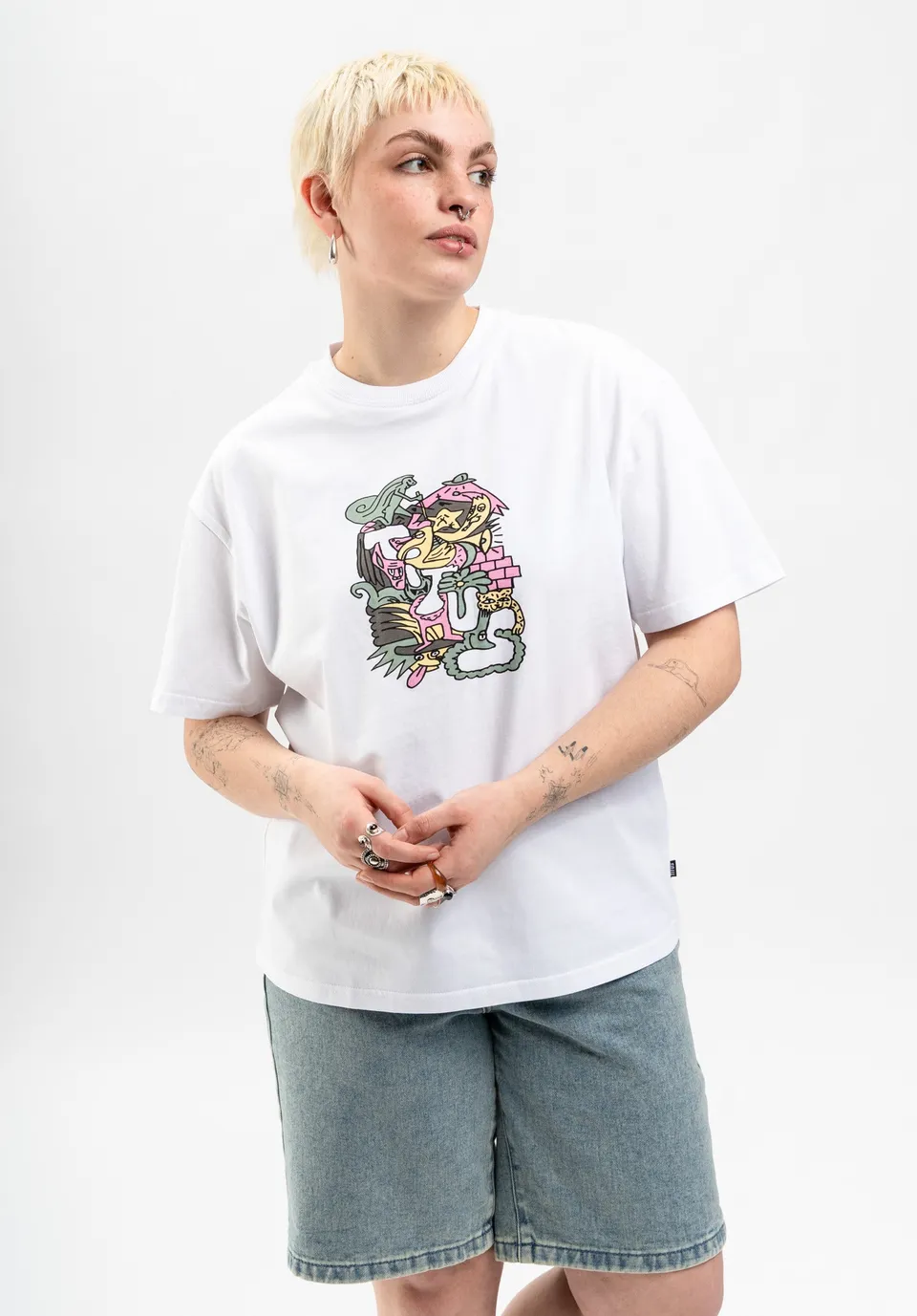 titus-tharma-t-shirt-oversized-cut-frontprint image 1