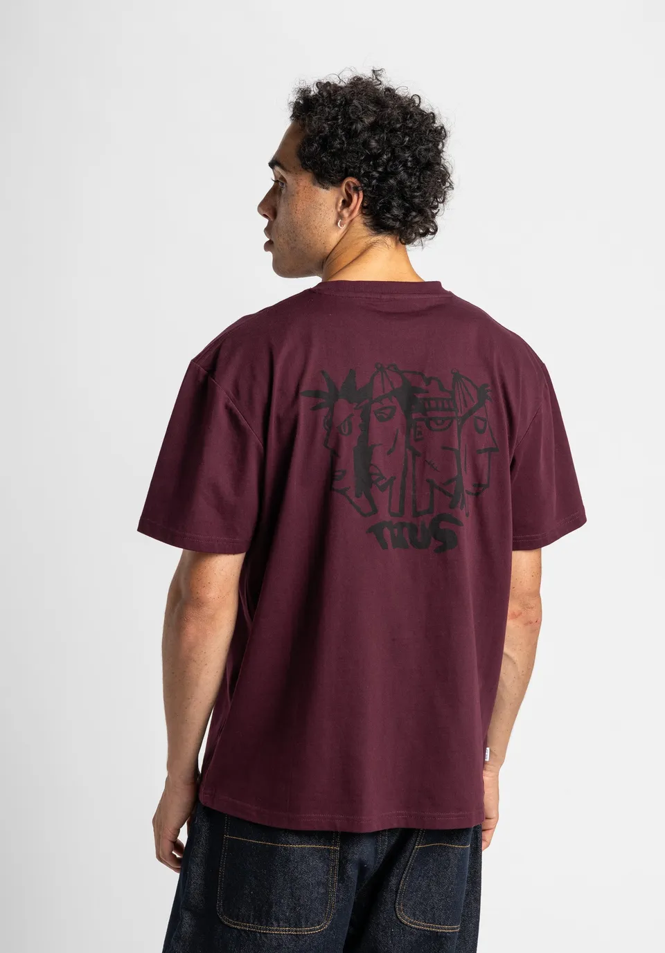 titus-crew-oversize-t-shirt-street-art image 1