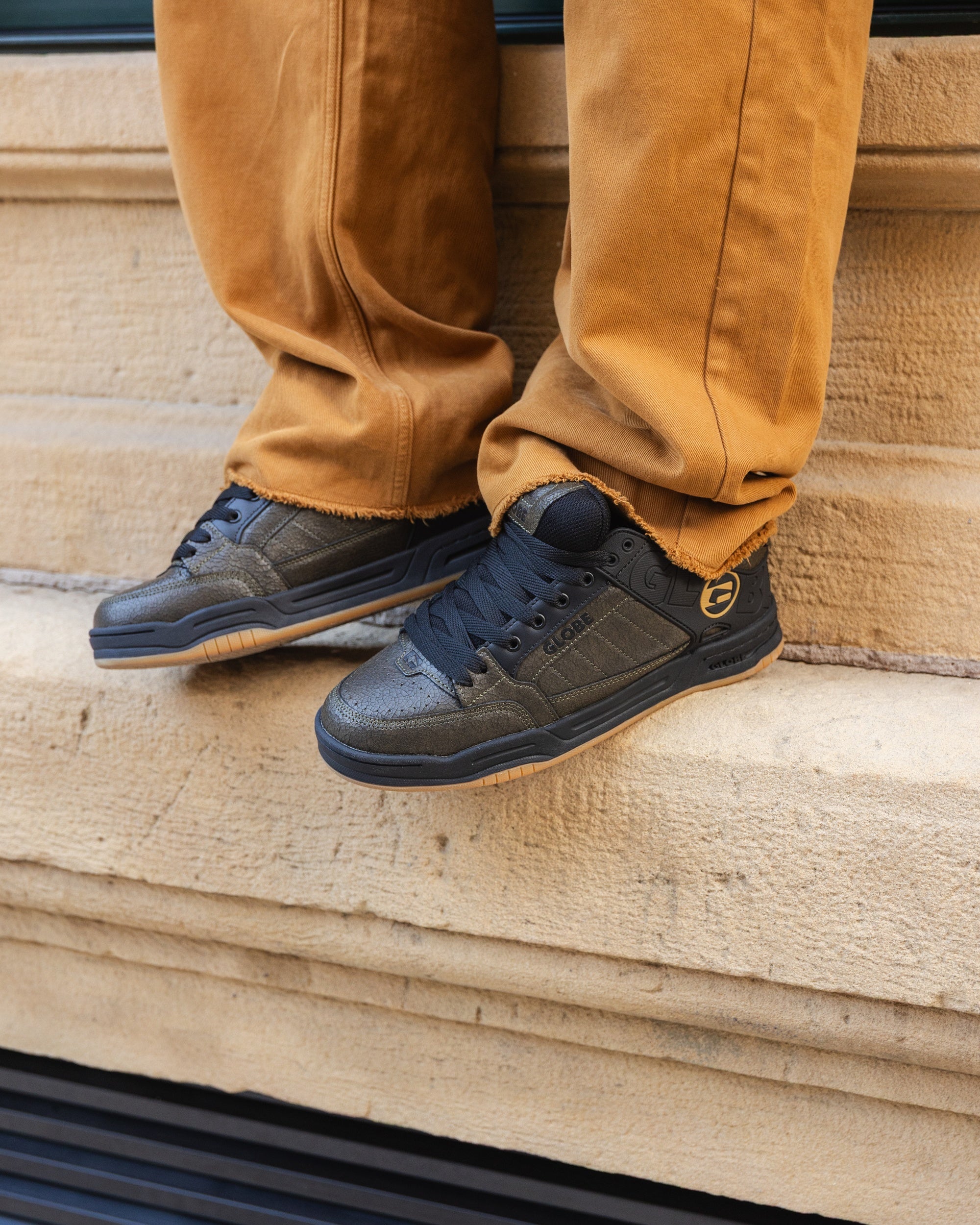 globe-tilt-skate-schuhe-distressed-leather image 7