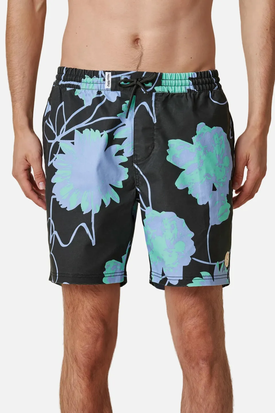 globe-dreamin-wild-poolshort-black-badeshorts image 1
