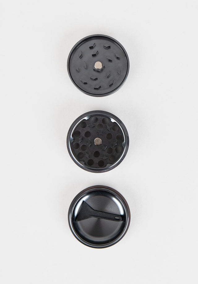titus-spiro-pocket-metal-3-parts-mini-grinder-3-8-cm image 4