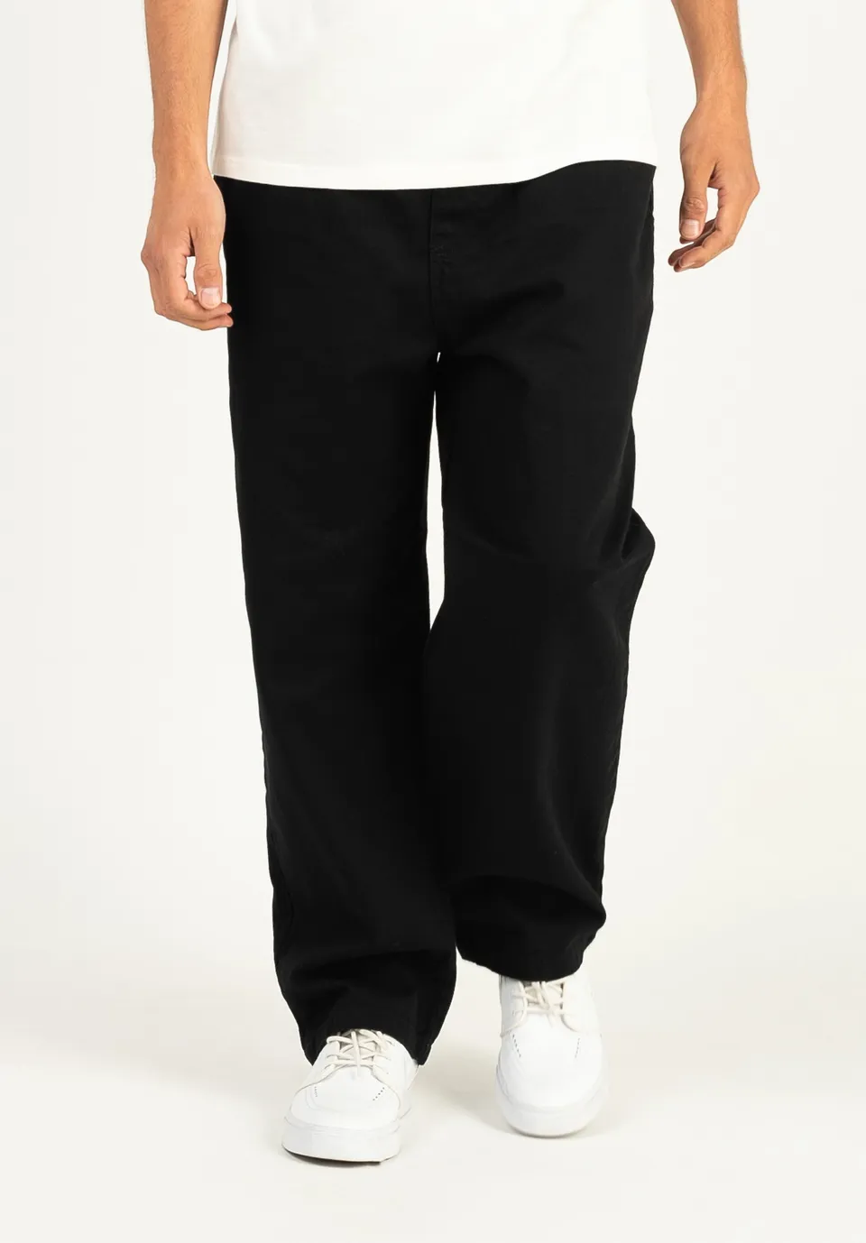 titus-surpa-chino-pants-loose-fit-2 image 1