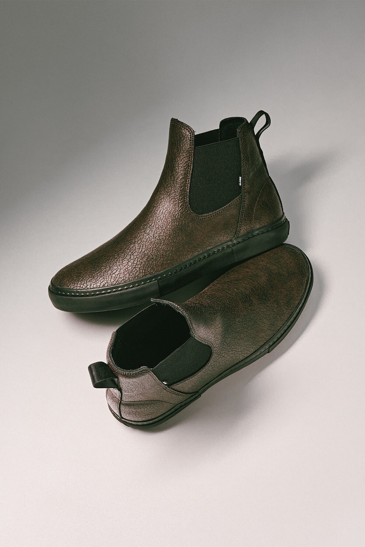globe-dover-ii-distressed-leather-chelsea-boot-schuhe image 7