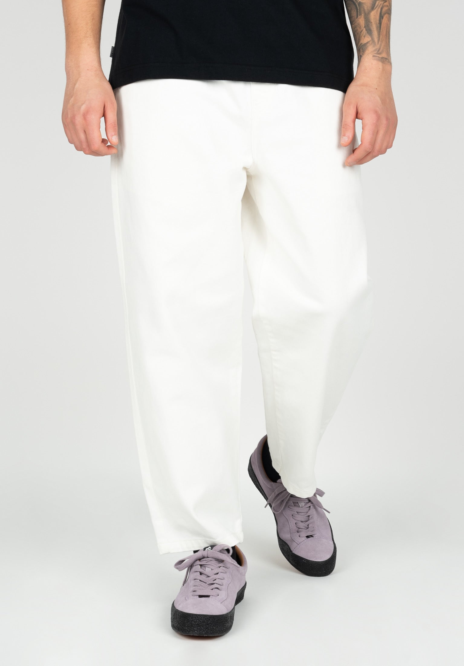 titus-surpa-chino-pants-loose-fit-4 image 1