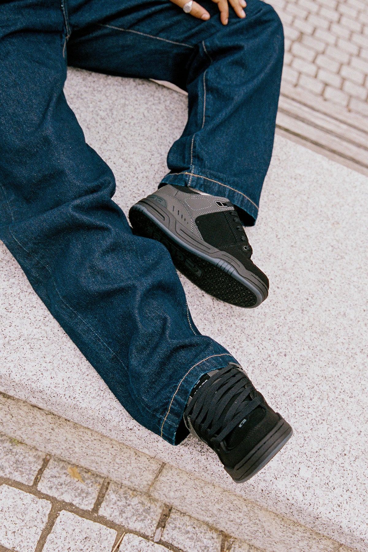 globe-fusion-skateschuh-black-night image 6