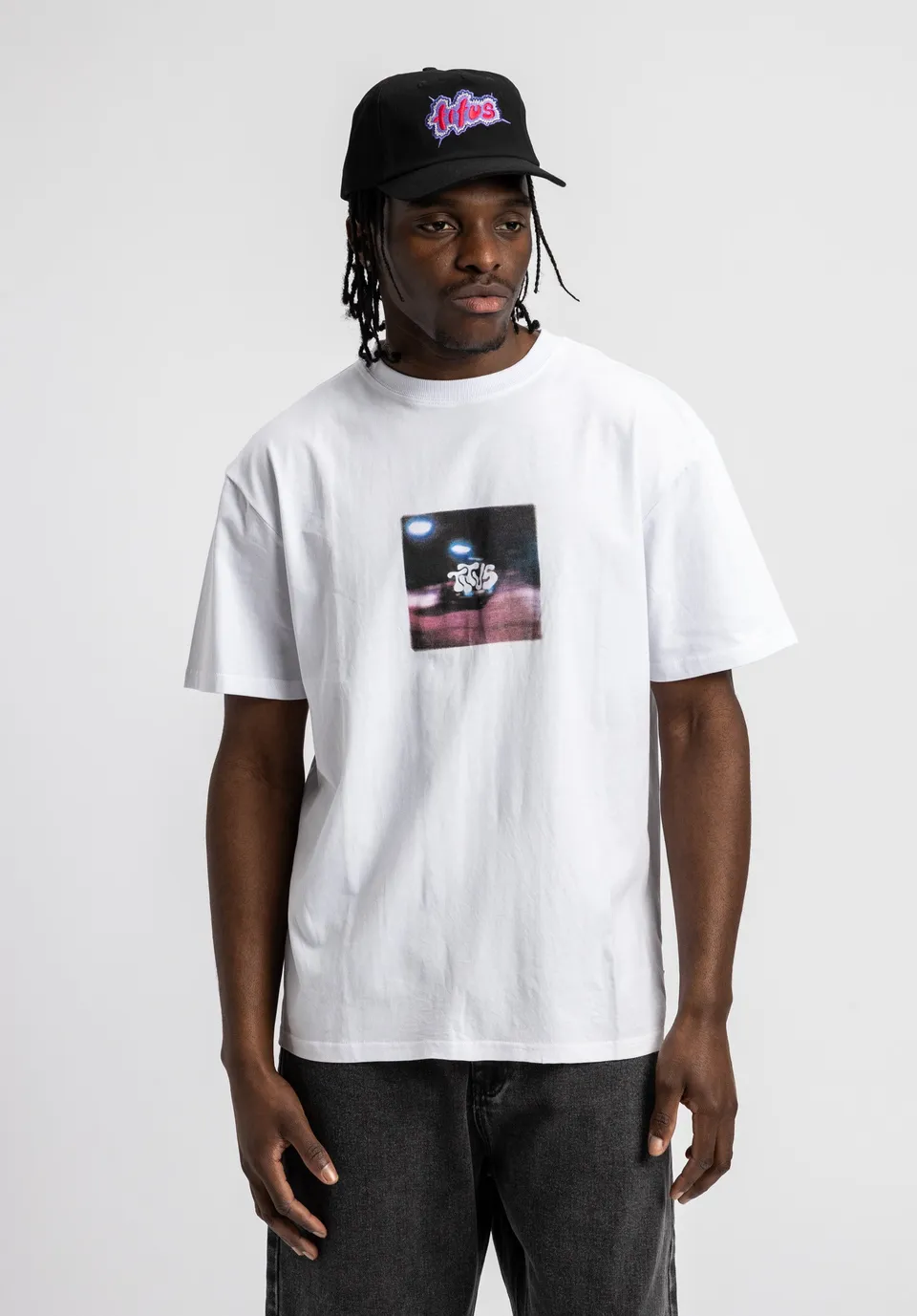 titus-night-life-t-shirt-loose-fit-night-shot-print image 1