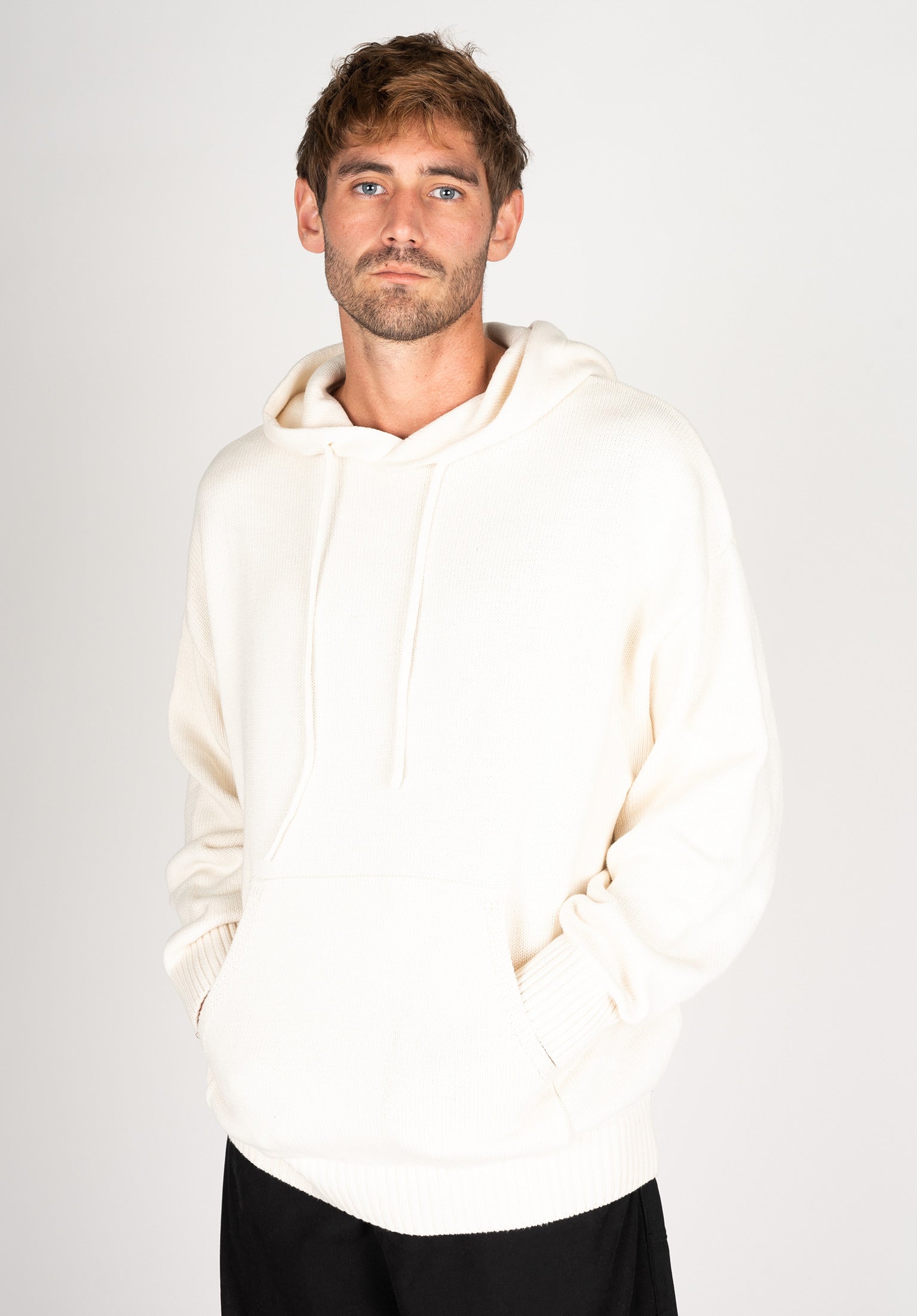 titus-olle-strick-hoodie-regular image 1
