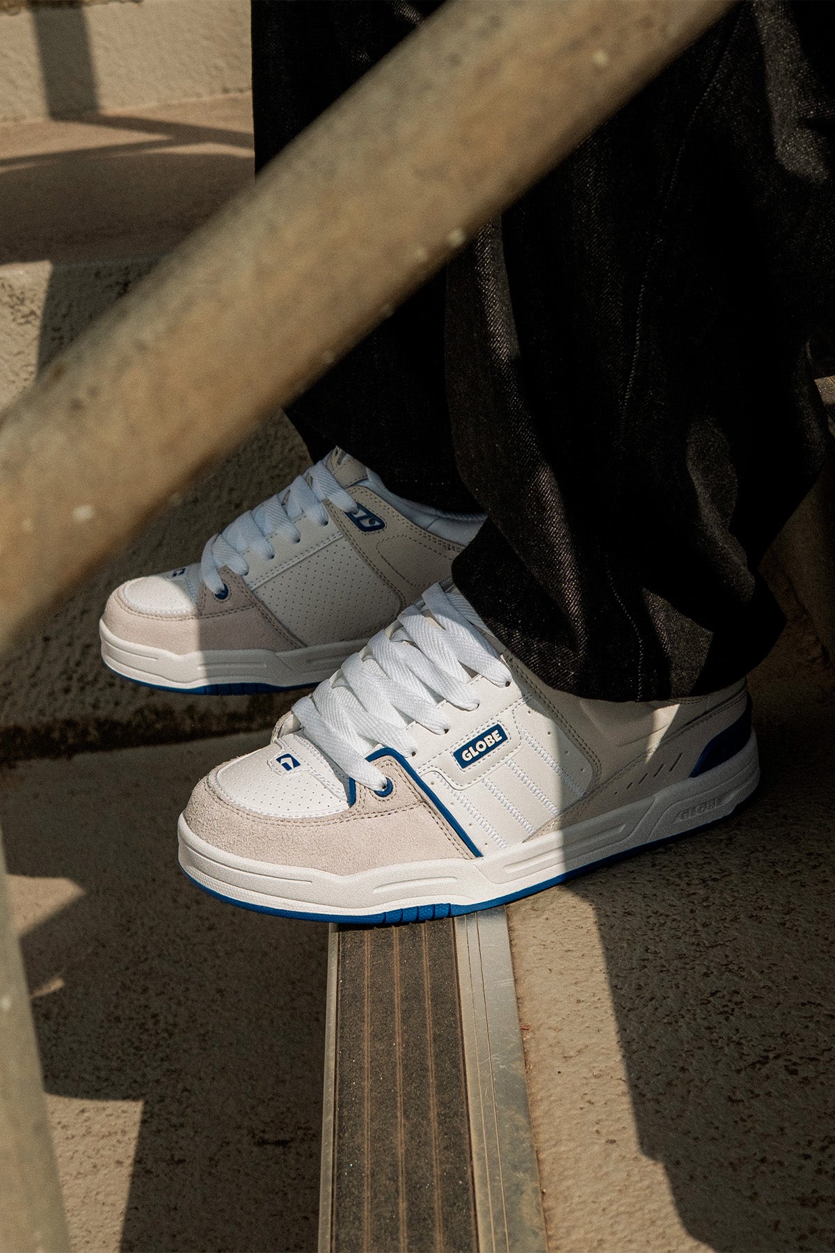 globe-fusion-blue-white-skateschuh image 4