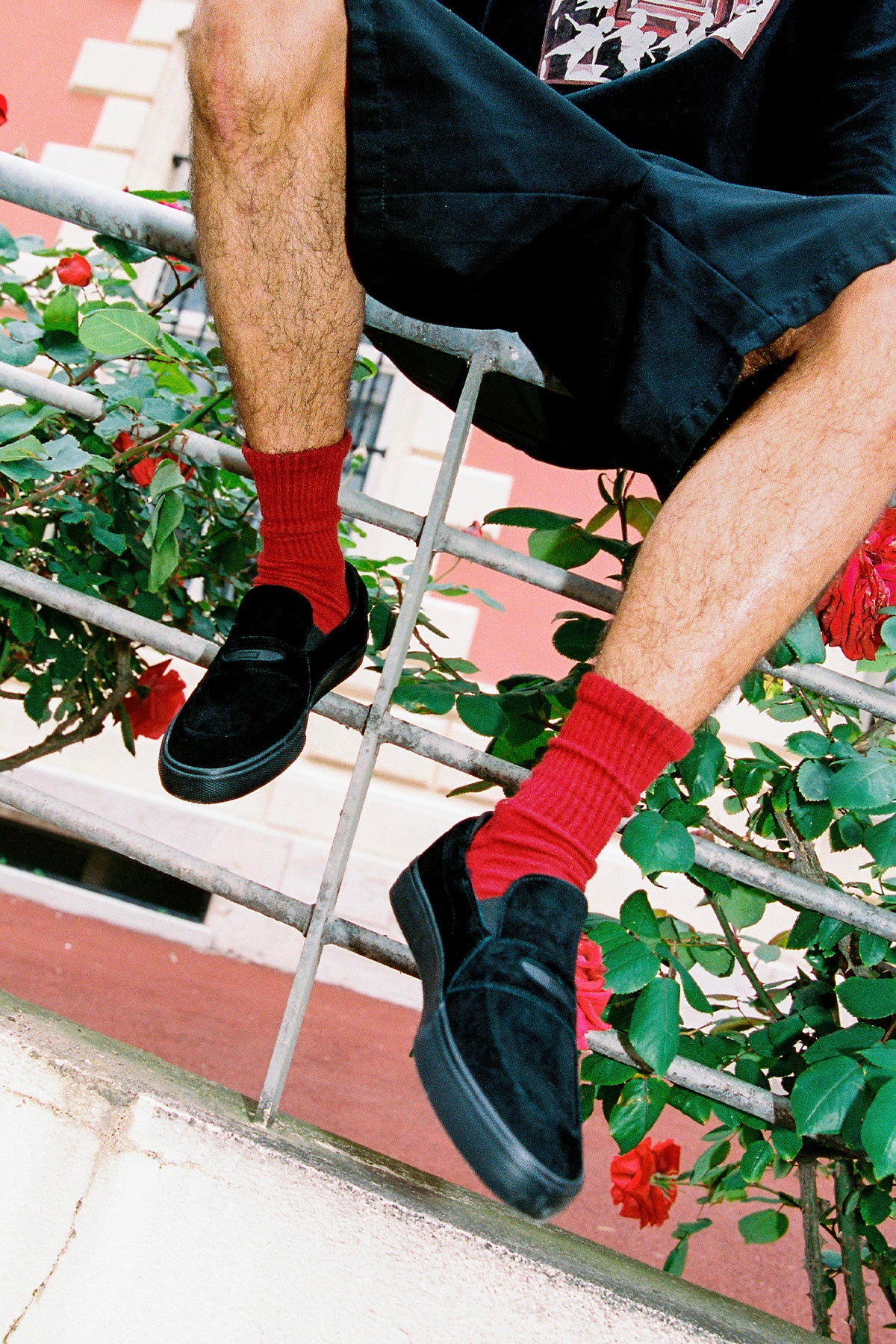 globe-liaizon-schuhe-black-suede image 3