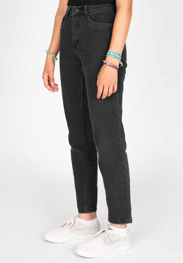 titus-bonnie-girls-mom-fit-jeans-tapered-3 image 4