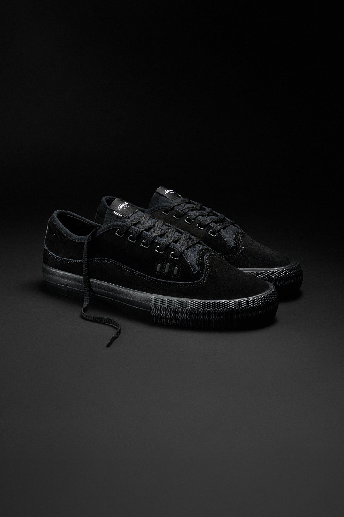 globe-gillette-skate-schuhe-black-suede-black image 3