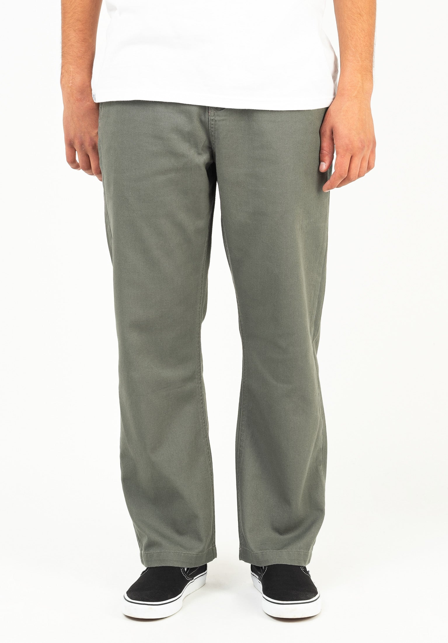 titus-regular-chino-hose-loose-fit-2 image 1
