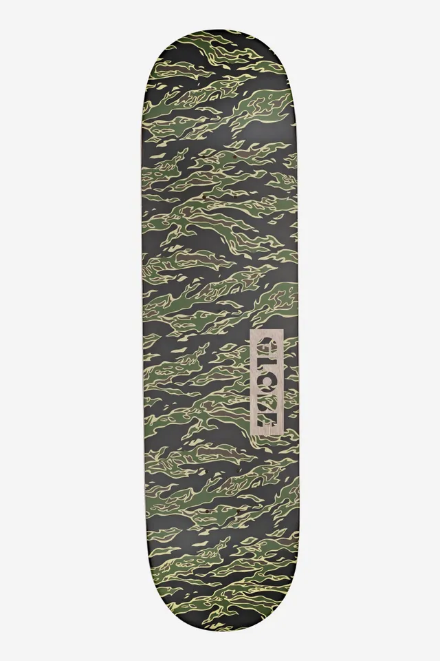 globe-goodstock-deck-8-25-tiger-camo image 1