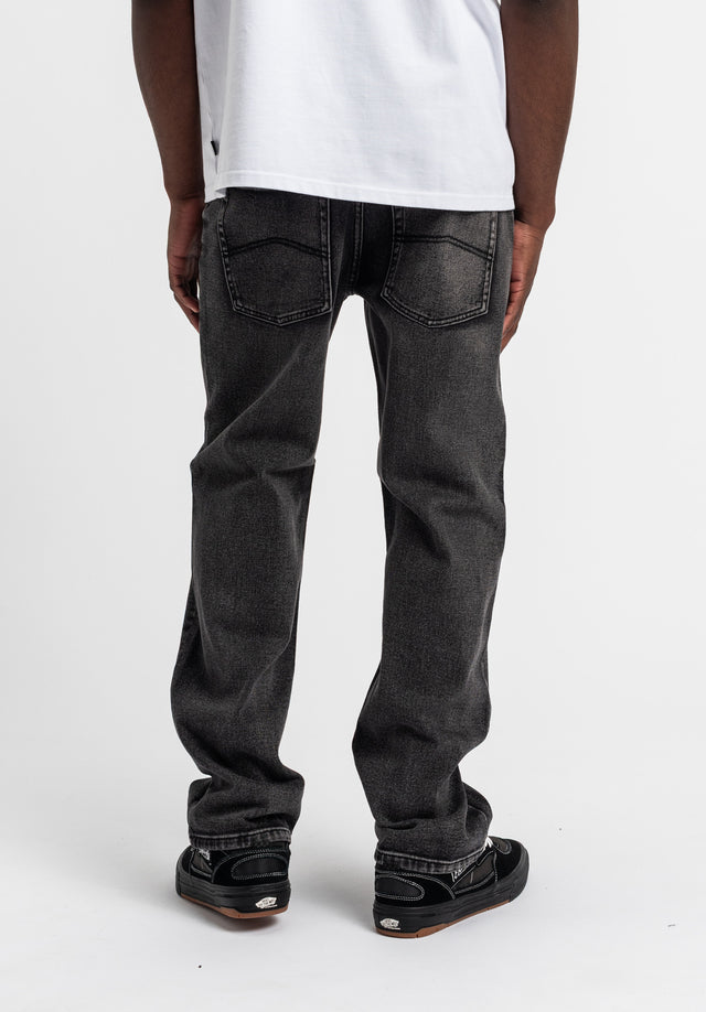 titus-taper-fit-jeans-lockerer-skate-denim image 2