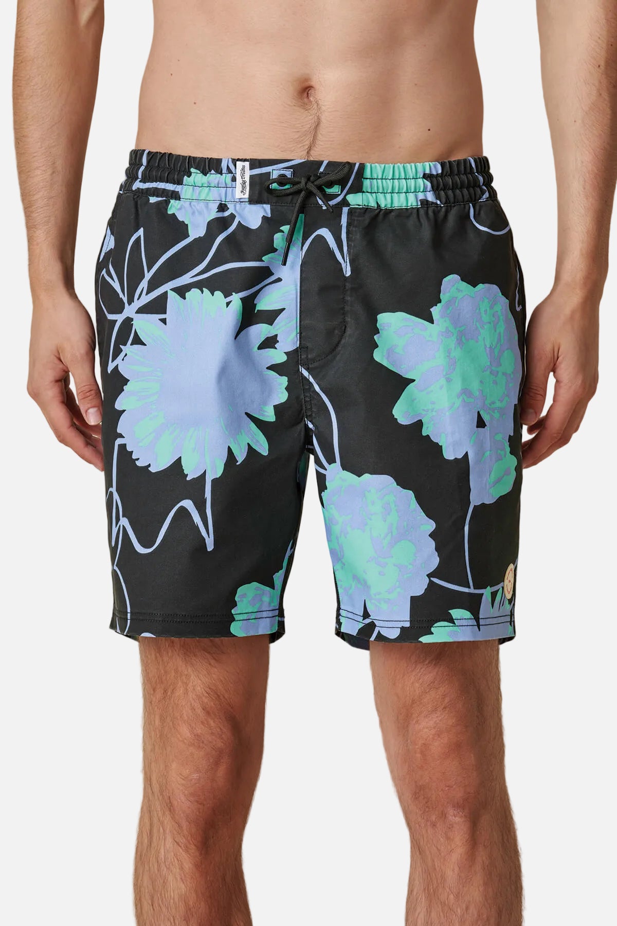 globe-dreamin-wild-poolshort-black-badeshorts image 1