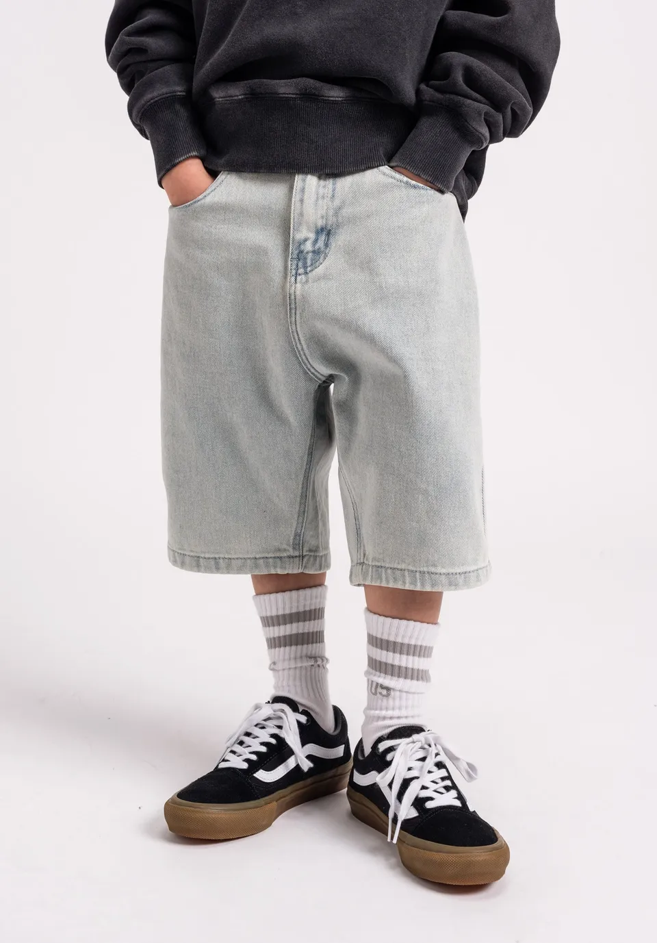 titus-boogy-kids-shorts-baggy-five-pocket-shorts-f-r-kinder-4 image 1