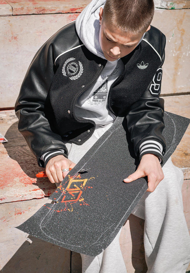 titus-griptape-aufziehen-service image 2