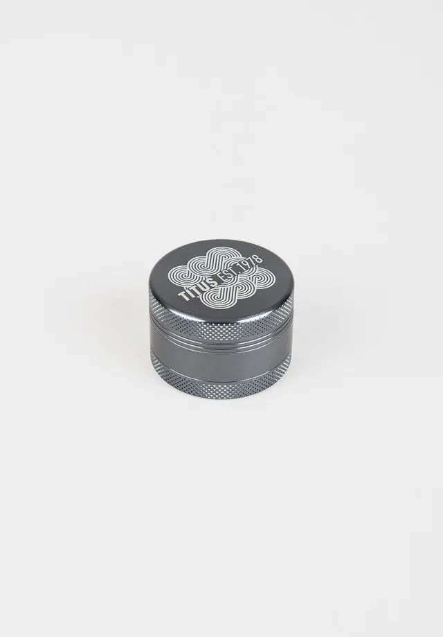 titus-spiro-pocket-metal-3-parts-mini-grinder-3-8-cm image 1