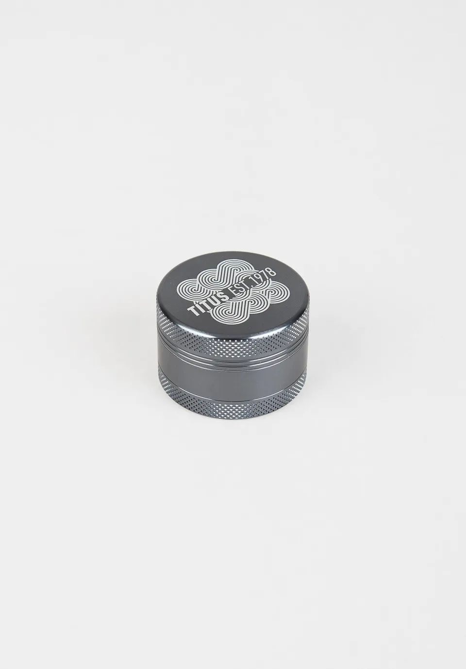 titus-spiro-pocket-metal-3-parts-mini-grinder-3-8-cm image 1