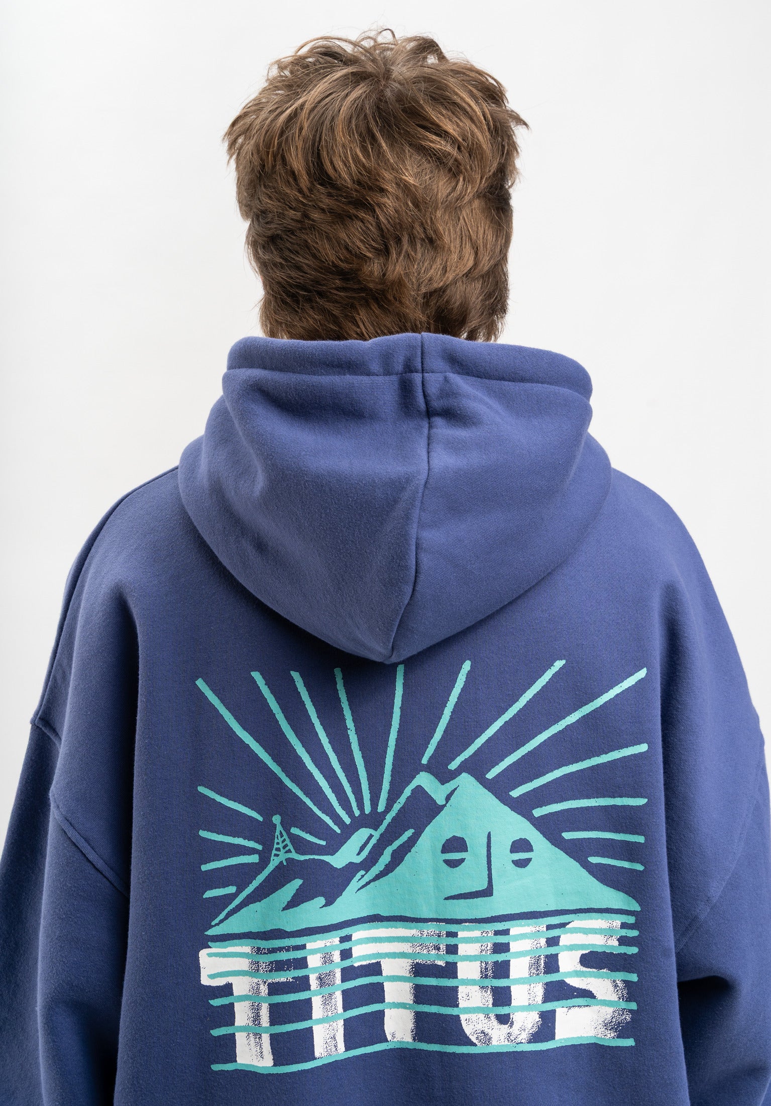 titus-mingo-hoodie-regular-fit-kapuzenpullover-mit-backprint image 1